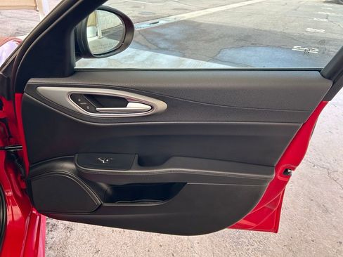 New 2025 Alfa Romeo Giulia w/ Driving Assist Package image 13