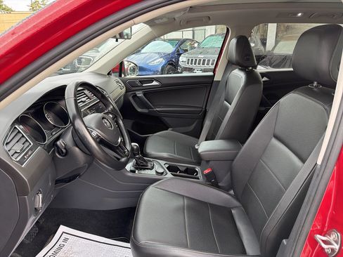 Used 2018 Volkswagen Tiguan SEL image 36