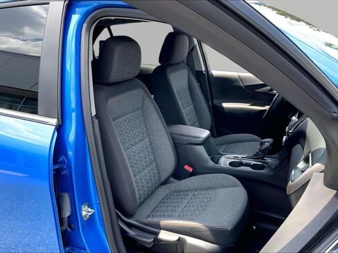 Used 2024 Chevrolet Equinox LT FWD image 19