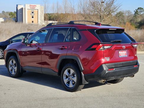 Used 2023 Toyota RAV4 XLE w/ Convenience Package image 4