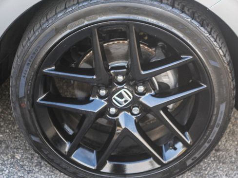 Used 2023 Honda Civic Sport image 10