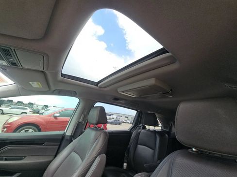 Used 2019 Honda Odyssey Elite image 4