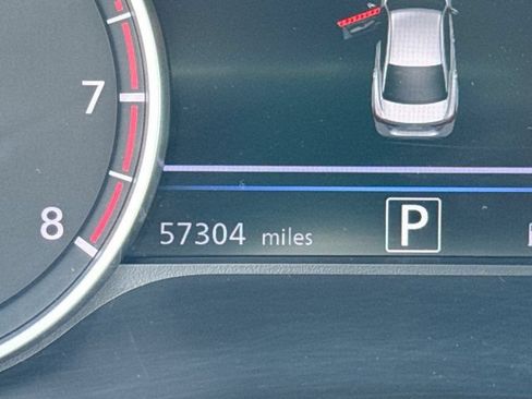 Used 2024 Nissan Sentra SV FWD image 27