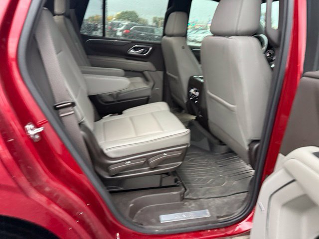 Used 2021 GMC Yukon SLT w/ SLT Luxury Package AWD/4WD image 13