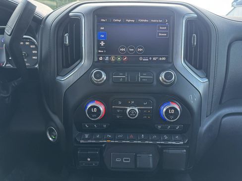 Used 2023 GMC Sierra 2500 Denali w/ Denali Ultimate Package AWD/4WD image 11
