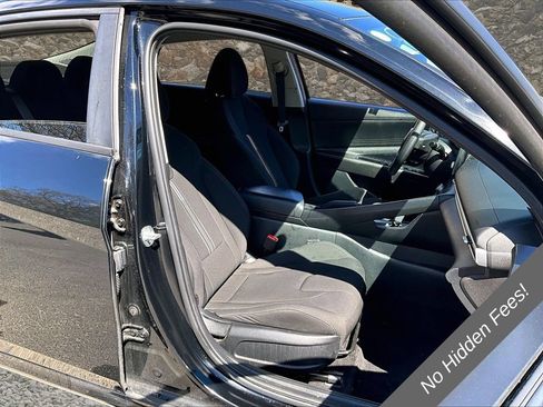 Used 2023 Hyundai Elantra SEL FWD image 7