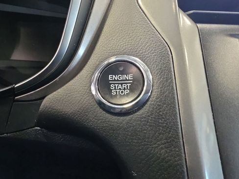 Used 2020 Ford Fusion SE FWD image 22