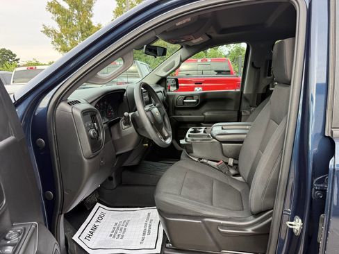 Used 2020 Chevrolet Silverado 1500 Custom w/ Custom Value Package RWD image 7