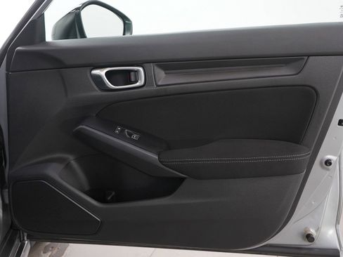 Used 2023 Honda Civic Sport image 11