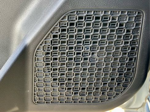 Used 2024 Toyota Tacoma TRD Off-Road image 57