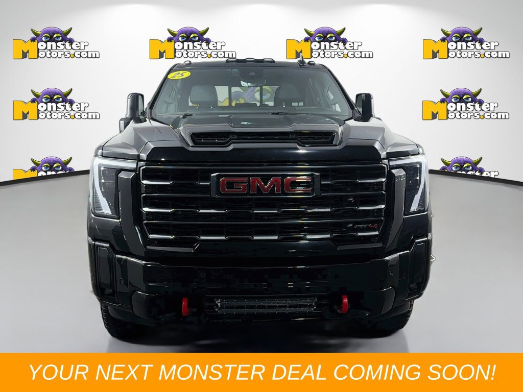 Used 2025 GMC Sierra 2500 AT4 w/ Technology Package AWD/4WD image 2