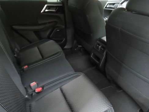 New 2026 Mitsubishi Outlander ES image 23