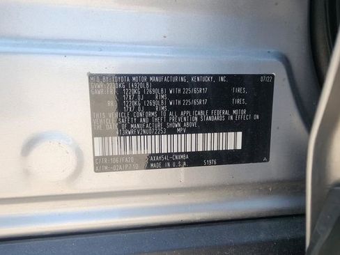 Used 2022 Toyota RAV4 XLE w/ Convenience Package AWD/4WD image 15