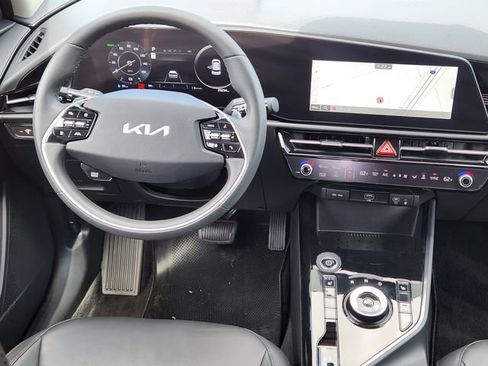 Certified 2023 Kia Niro Wind FWD image 27