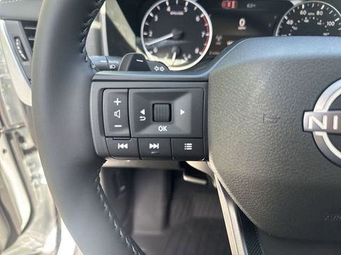 New 2026 Nissan Rogue SV FWD image 17