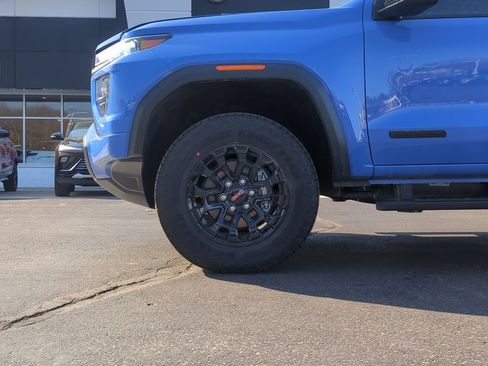 New 2026 GMC Canyon Elevation w/ Convenience Package AWD/4WD image 16