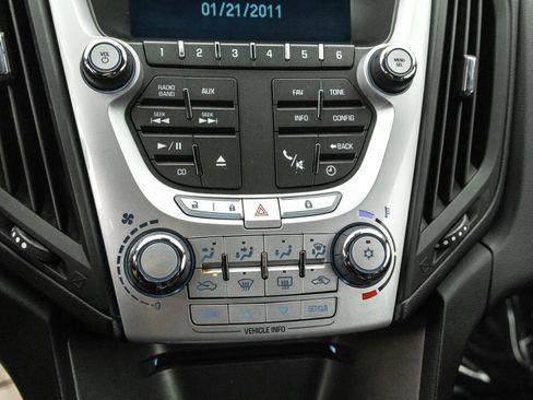 Used 2011 Chevrolet Equinox LT w/ Driver Convenience Package image 26