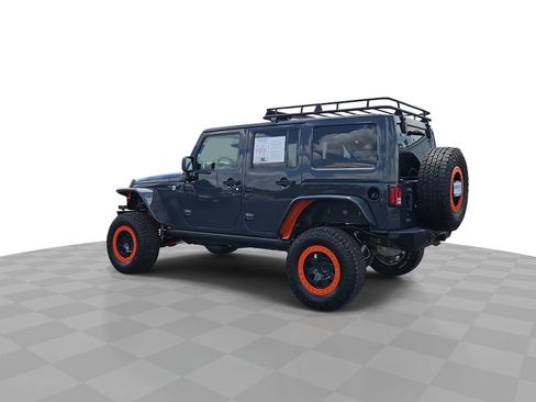 Used 2016 Jeep Wrangler Unlimited Rubicon w/ Connectivity Group AWD/4WD image 6