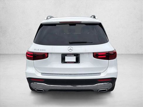 Certified 2025 Mercedes-Benz GLB 250 image 9