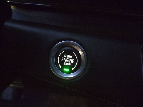 Used 2023 Cadillac Escalade Sport Platinum image 14