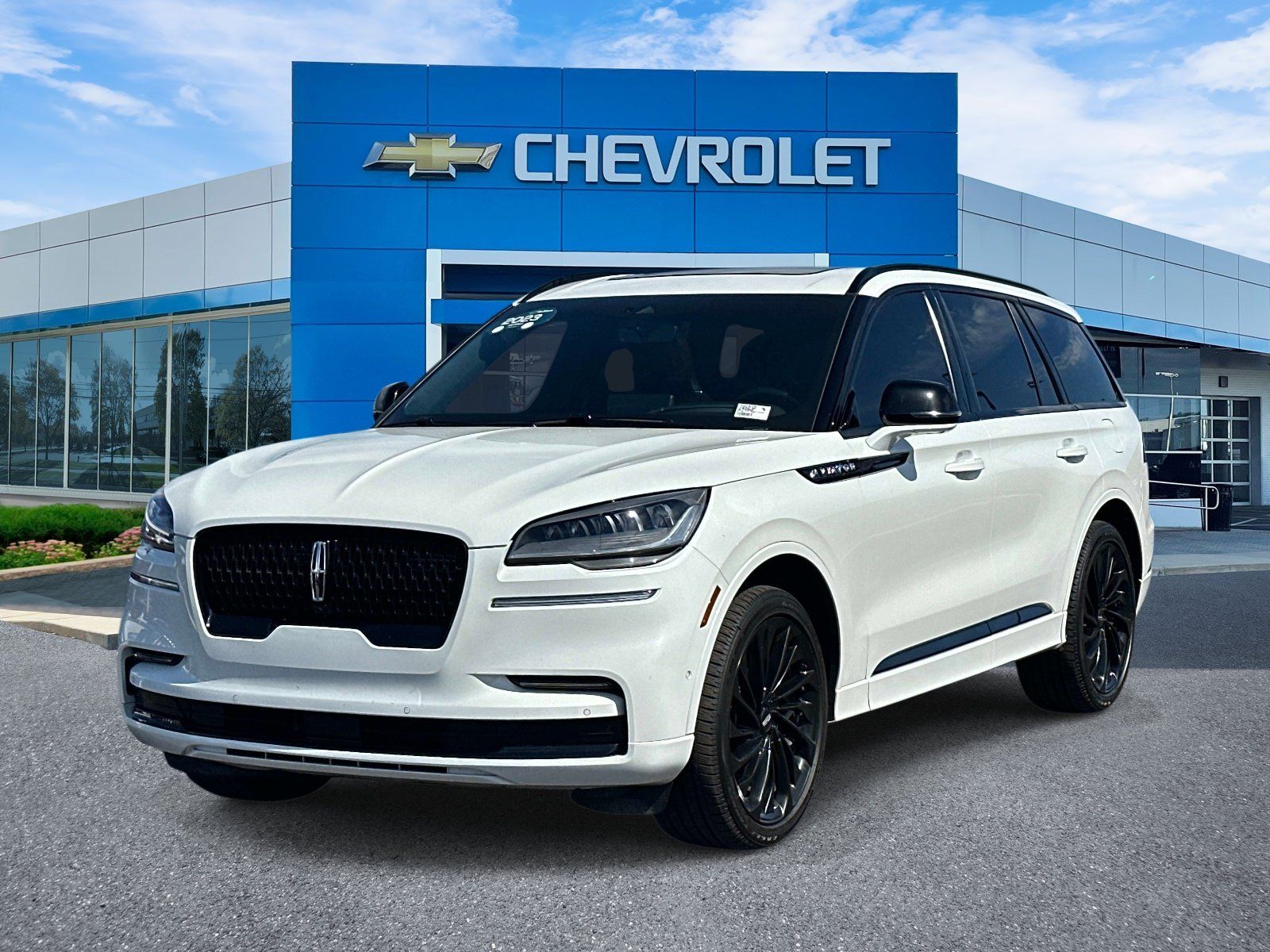 Used 2023 Lincoln Aviator Reserve w/ Equipment Group 201A AWD/4WD image 6