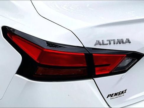 Used 2025 Nissan Altima 2.5 SV AWD/4WD image 30