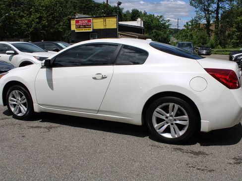 Used 2011 Nissan Altima 2.5 S w/ 2.5S Premium Pkg FWD image 11