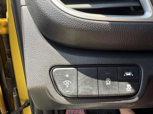 Used 2023 Kia Seltos SX AWD/4WD image 30