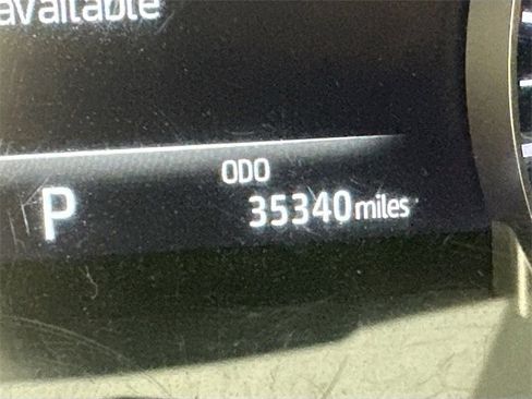 Used 2022 Toyota Highlander XLE image 16