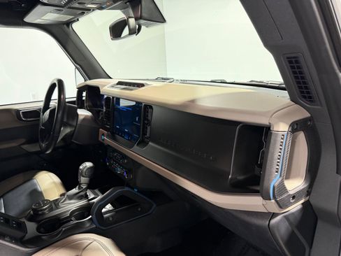 Used 2022 Ford Bronco Wildtrak AWD/4WD image 29