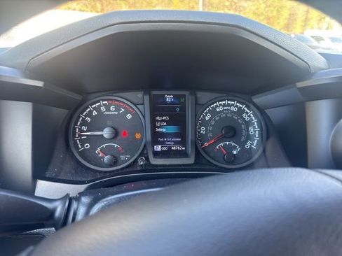 Used 2022 Toyota Tacoma SR w/ SR Convenience Package image 13