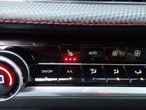 Used 2025 Chevrolet Equinox RS AWD/4WD image 21