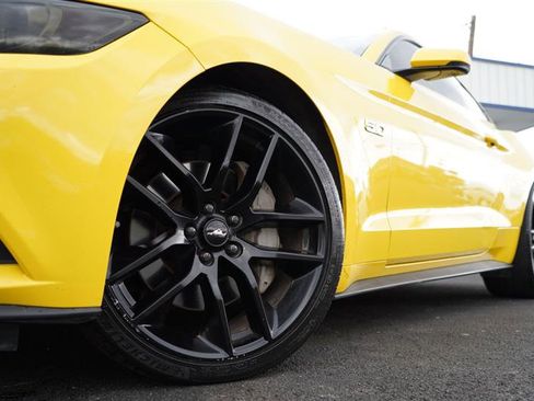 Used 2015 Ford Mustang GT Premium image 11