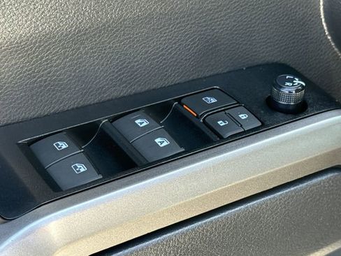 Used 2023 Toyota Tacoma SR5 RWD image 20