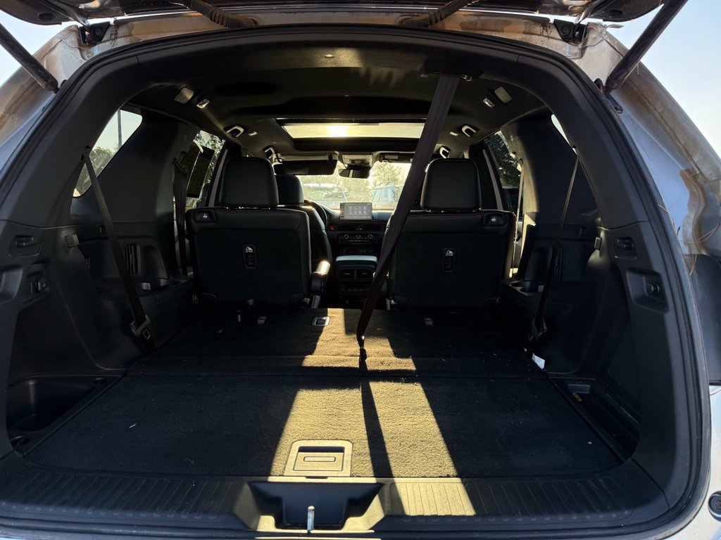 Used 2025 Honda Pilot TrailSport image 7