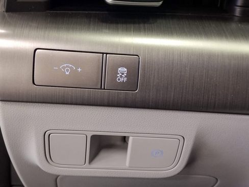 Certified 2024 Hyundai Kona SEL FWD image 24