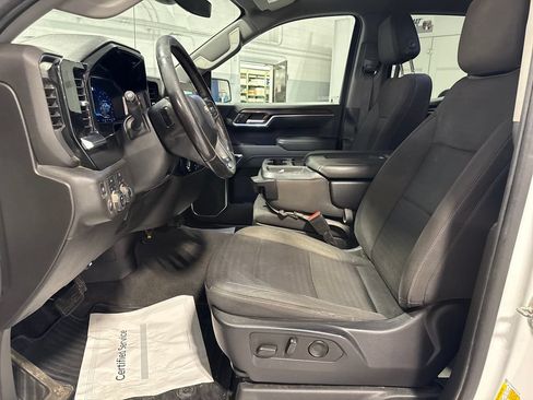 Used 2023 Chevrolet Silverado 1500 LT AWD/4WD image 28