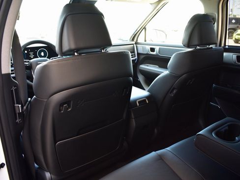 New 2025 Hyundai Santa Fe Limited image 27