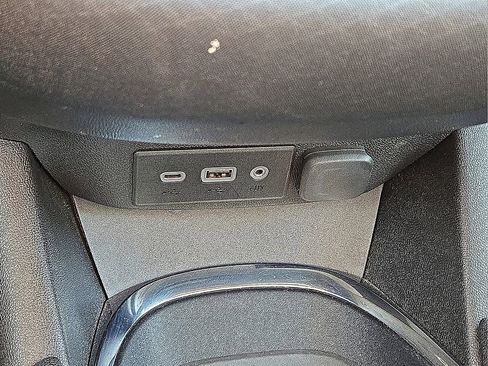 Used 2024 Chevrolet Malibu LT image 30