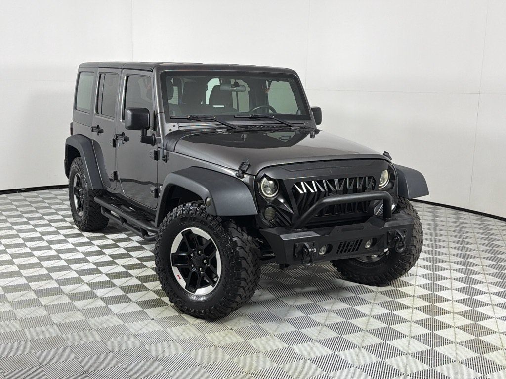 Used 2014 Jeep Wrangler Unlimited Sport w/ Connectivity Group AWD/4WD image 2