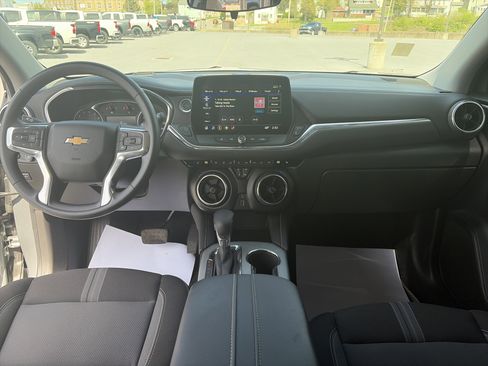 Used 2025 Chevrolet Blazer LT w/ Driver Confidence Package AWD/4WD image 14