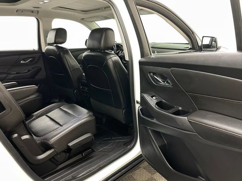 Used 2020 Chevrolet Traverse RS w/ LPO, Floor Liner Package AWD/4WD image 42