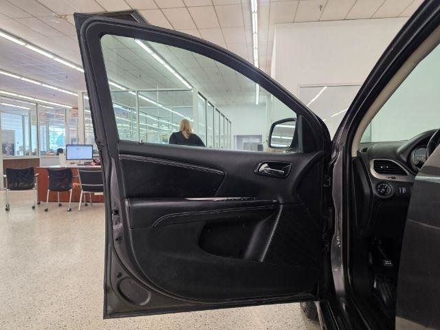 Used 2018 Dodge Journey Crossroad FWD image 20