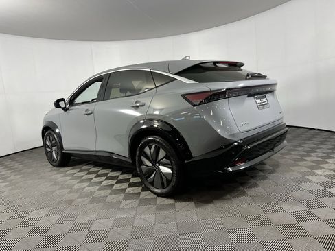 Used 2024 Nissan Ariya FWD image 9