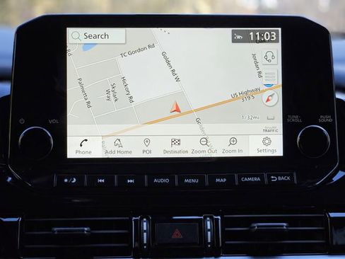 New 2025 Nissan Pathfinder SL w/ Black Appearance Package image 22