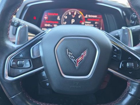 Used 2021 Chevrolet Corvette Stingray Coupe w/ Z51 Performance Package RWD image 28