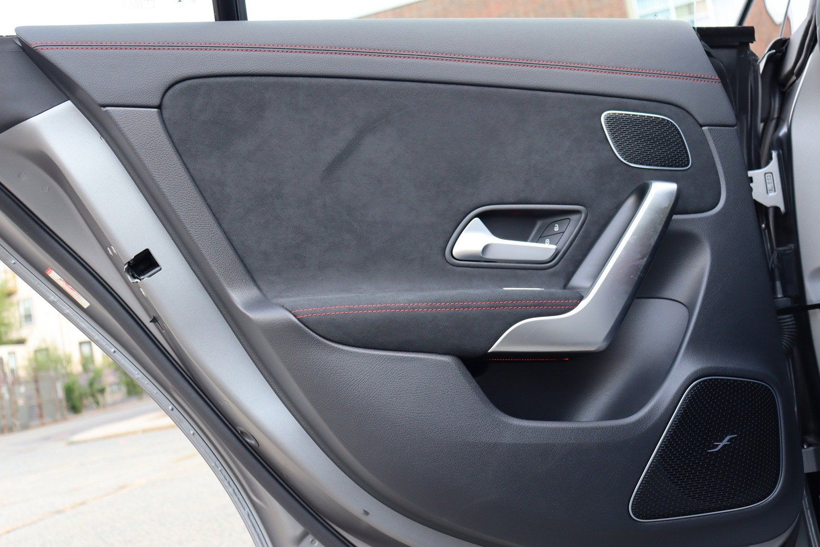 Used 2025 Mercedes-Benz CLA 35 AMG 4MATIC image 39