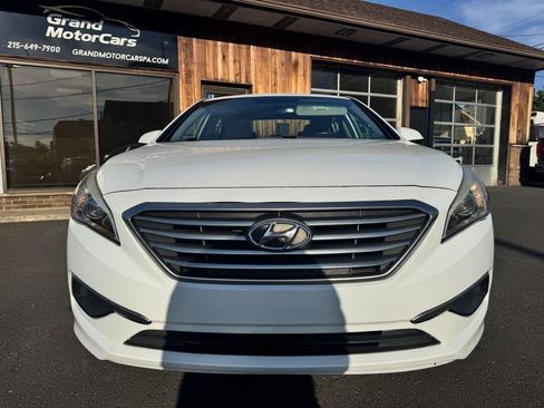 Used 2017 Hyundai Sonata SE FWD image 8