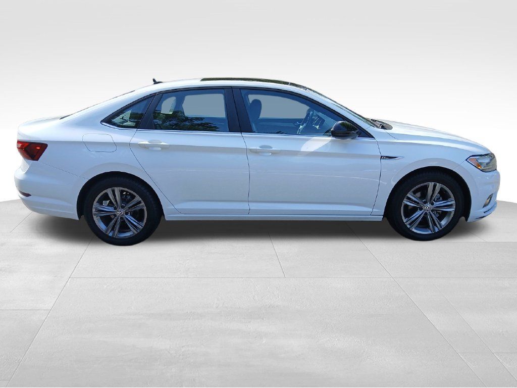 Used 2021 Volkswagen Jetta R-Line w/ R-Line Cold Weather Package FWD image 7
