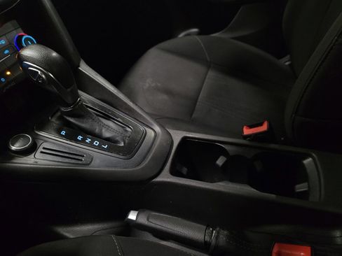 Used 2017 Ford Focus S image 26